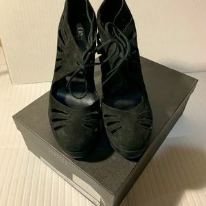 Barney’s Co-Op New York Black heels